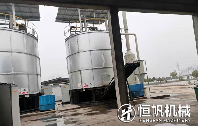 養(yǎng)殖場糞便如何發(fā)酵?怎么利用秸稈和畜禽糞堆制成有機(jī)肥?(圖3) 有機(jī)肥發(fā)酵罐